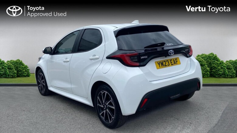 Toyota Yaris 1.5 Hybrid Design 5dr CVT Hybrid Hatchback